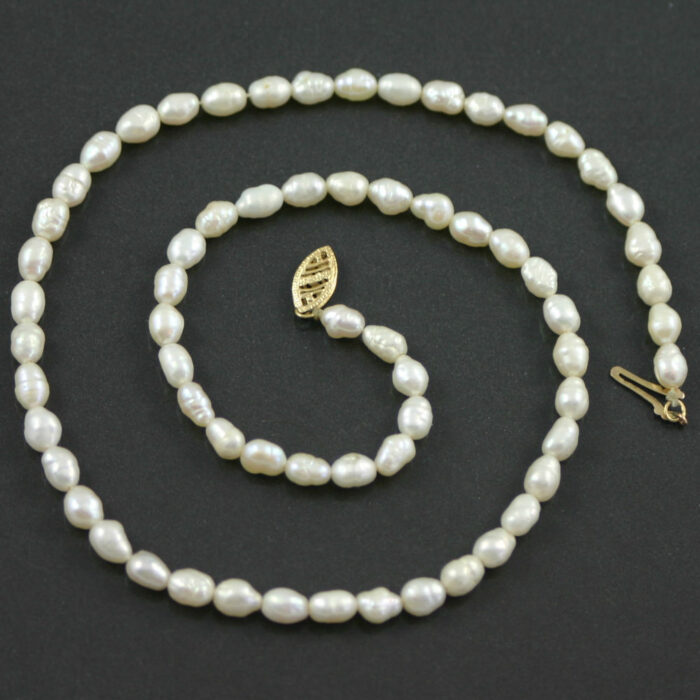 Single Strand Baroque pearl necklace circa 1960s