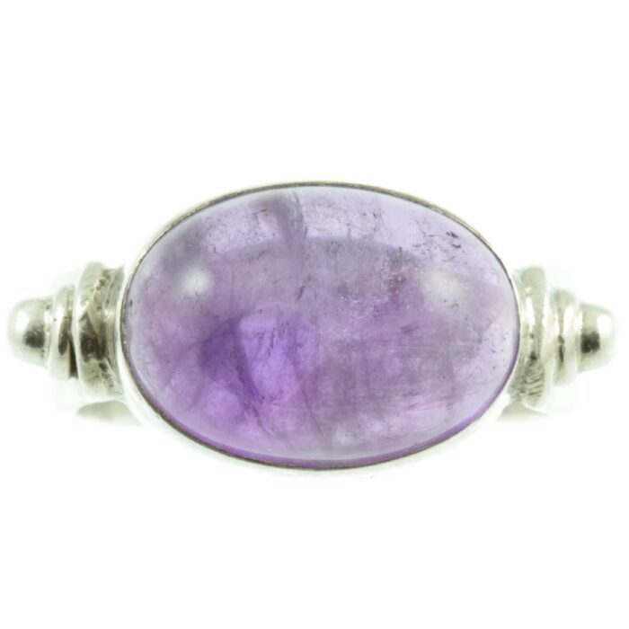 Oval Cabochon Amethyst ring - front view