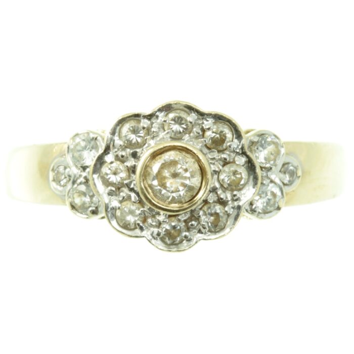 Vintage 9ct gold diamond ring