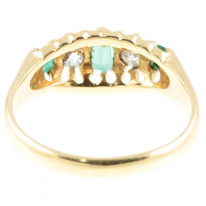 18ct gold Emerald and Diamond ring