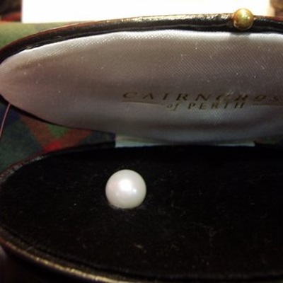 The Abernathy Pearl - Carus Jewellery